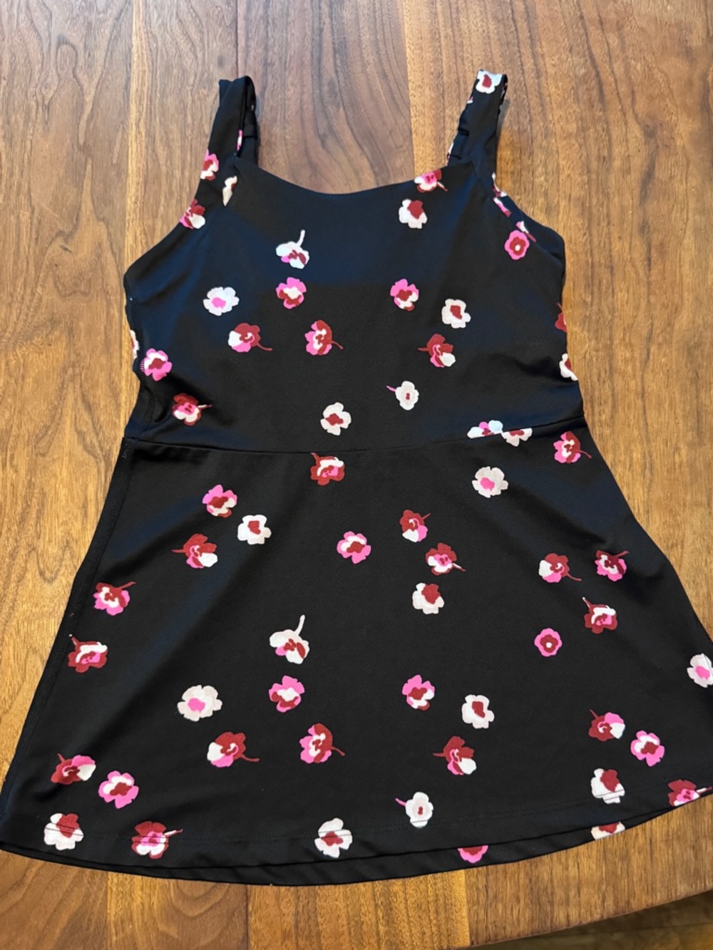 Kate Spade Beyond Yoga Bra Tank Black w Blossoms Sz M Good Condition